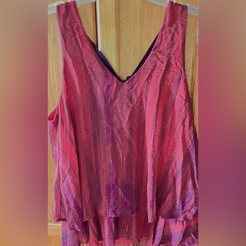 Bobeau red top metallic threads and tie at the back at the neck. Size Medium. - Picture 5 of 5
